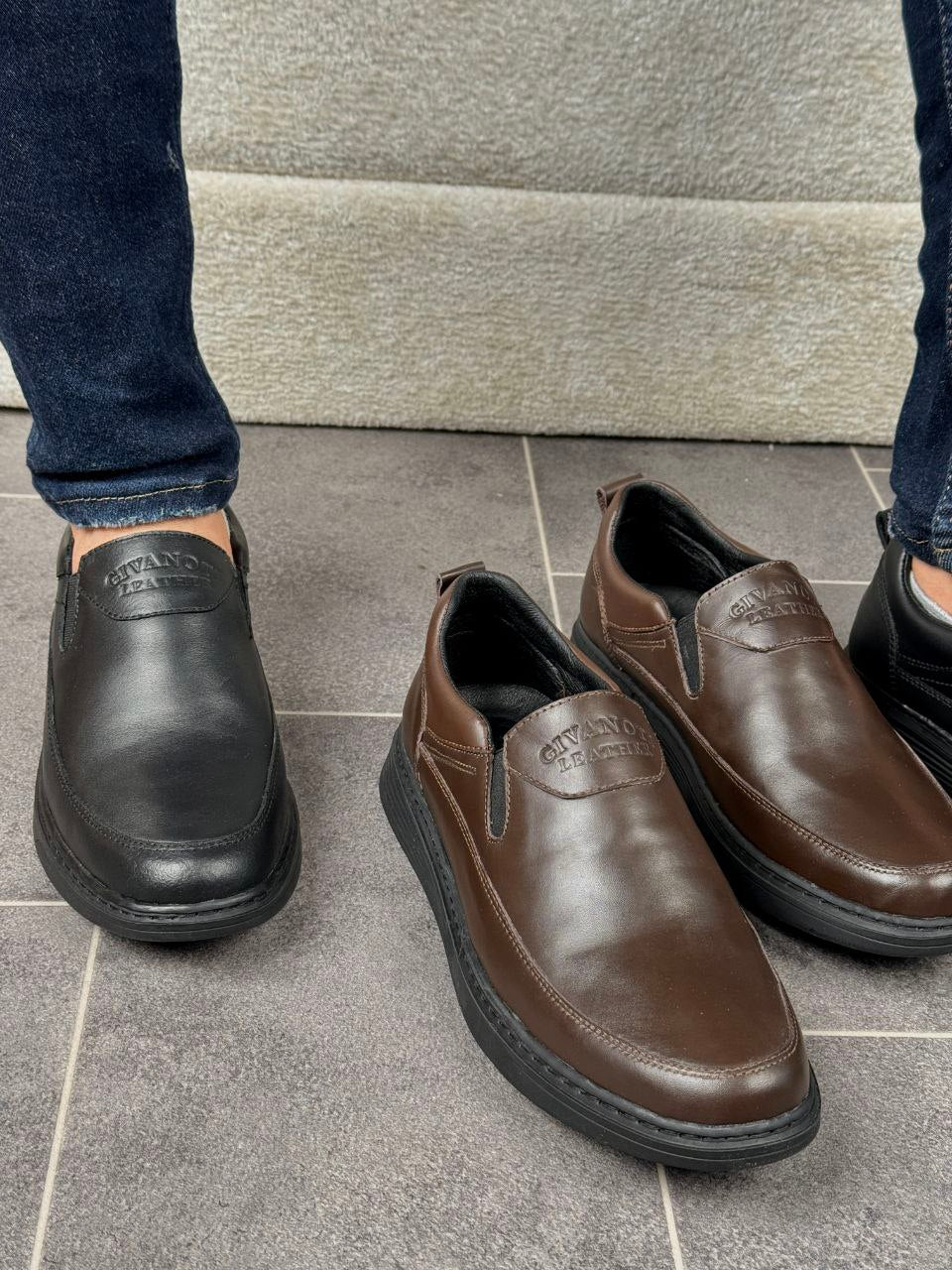 (Chaussure de ville sans lacets)  حذاء رجالي بدون رباط من جلد طبيعي