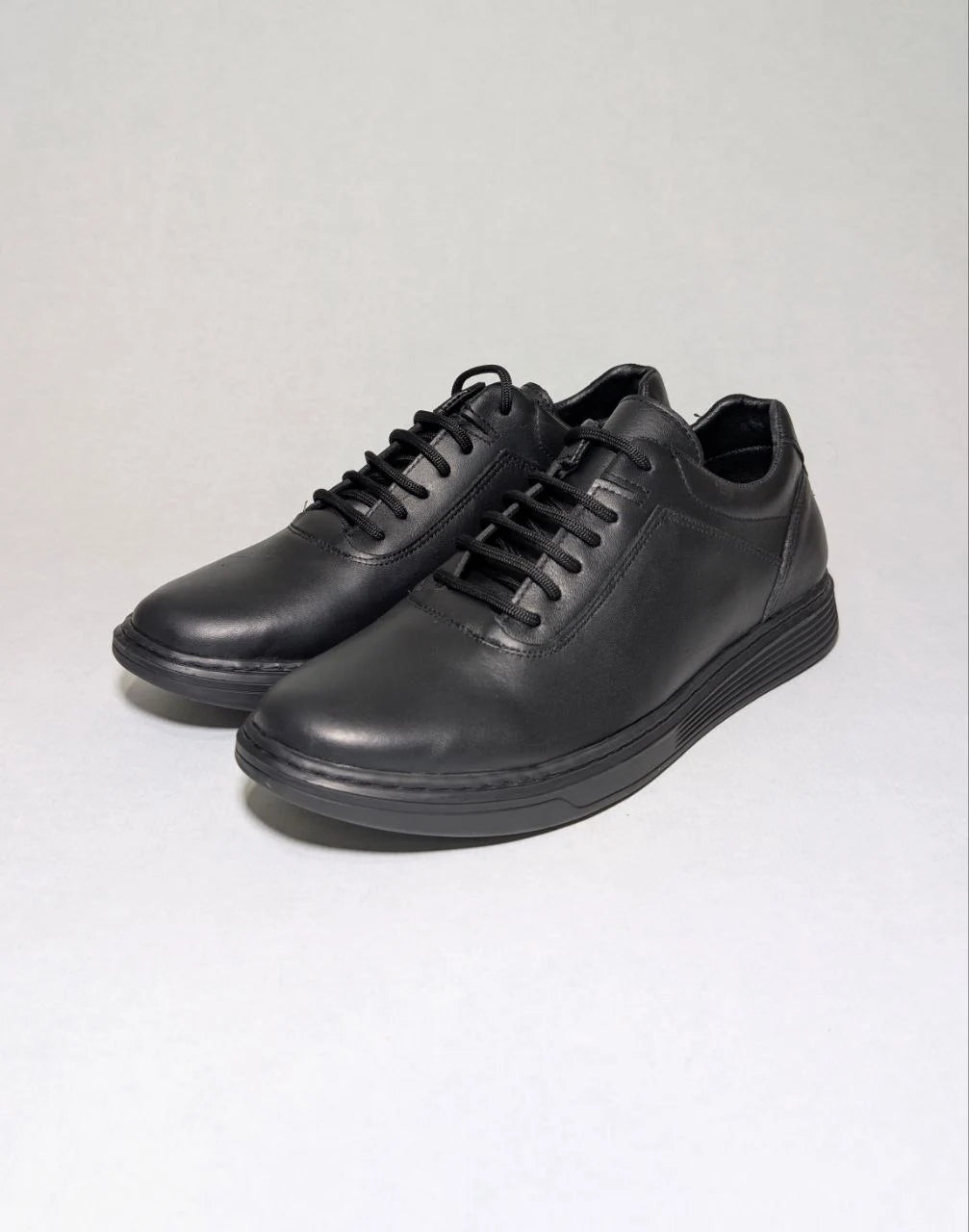 Chaussure de ville en cuir véritable Réf 025